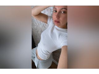 KamilaXHot