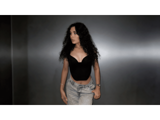 Mit dem Model chatten AliceKris